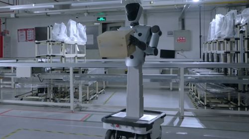 稚暉君 離職華為創(chuàng)業(yè)產(chǎn)品首秀,智元機(jī)器人 遠(yuǎn)征 a1 發(fā)布